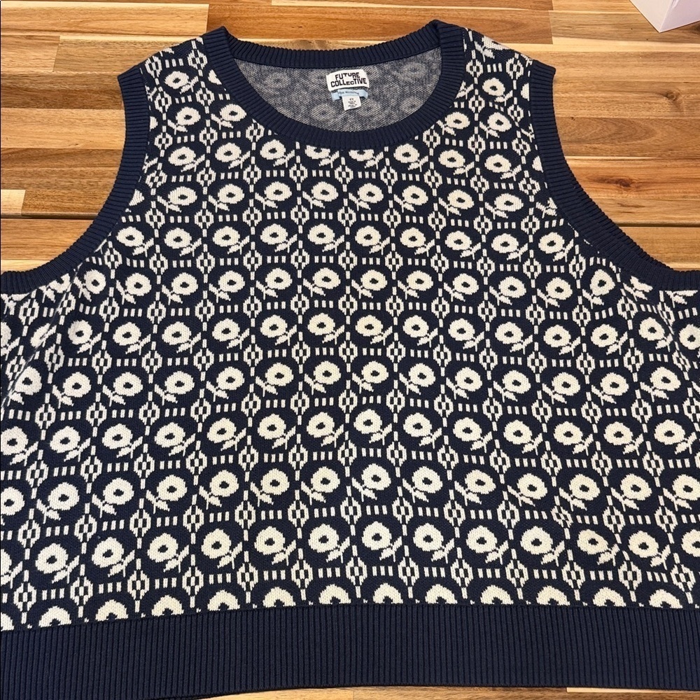 Future Collective With Reese Blutstein Knit Vest Women’s Size 4x — image 2 of 6